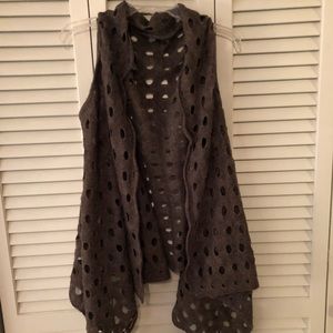 Really cute vest! One size